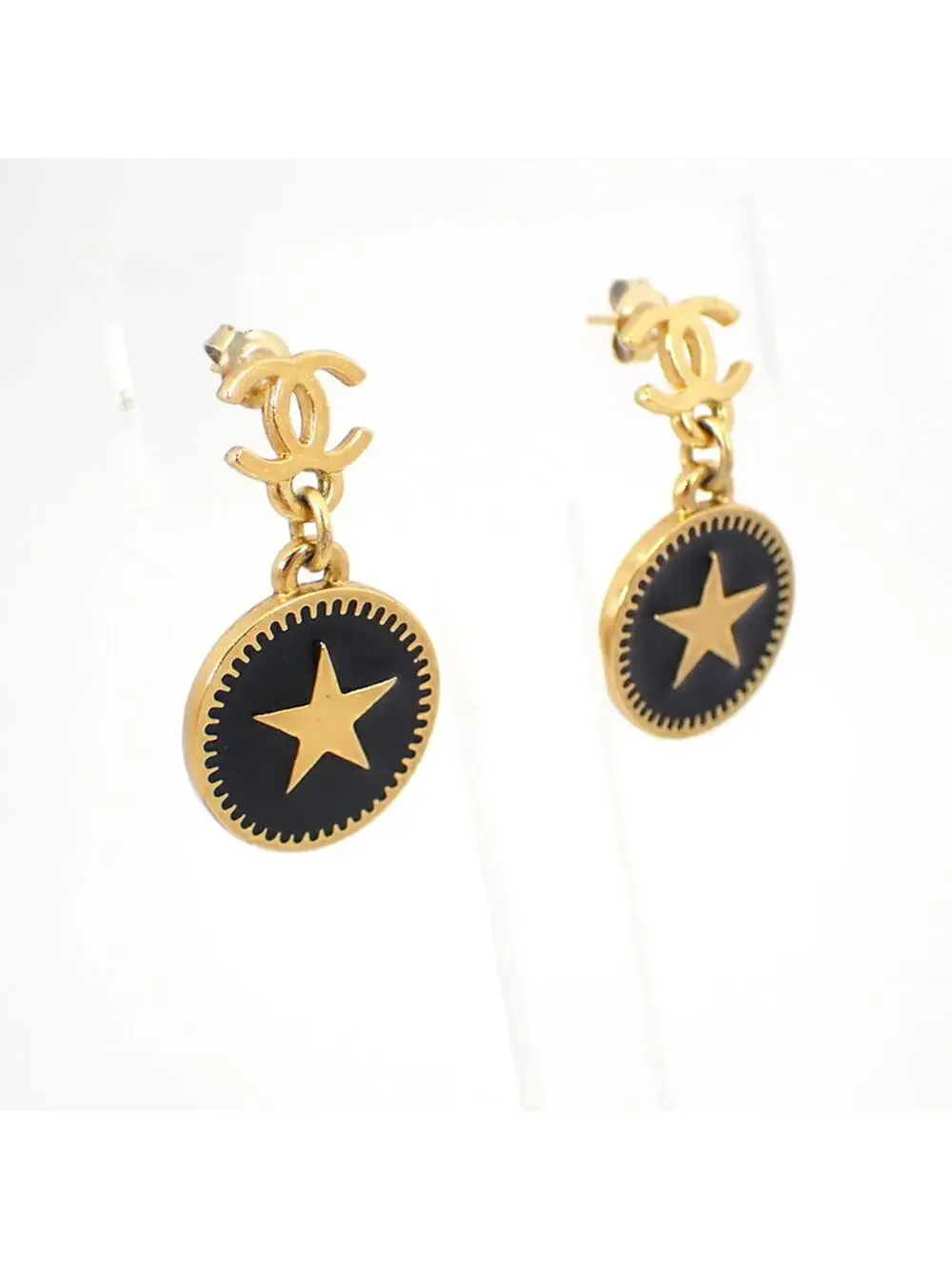 Chanel Earrings Gold-Tone Metal #208436C85B